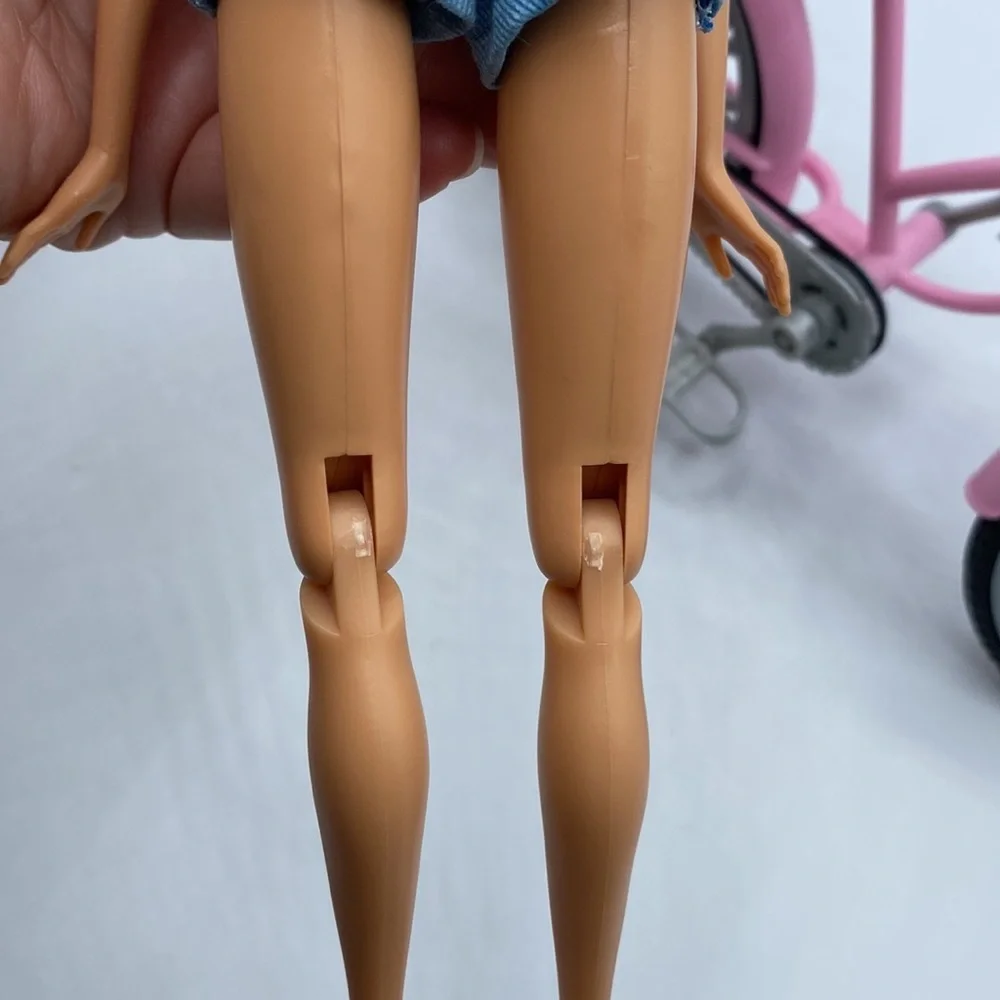 Barbie Doll and Glam Bike 2009 Mattel